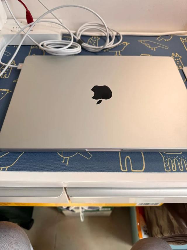 性系MACBOOKPRO高清，惊喜不断！