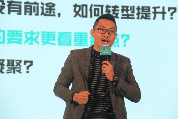 私募大佬的ai杠杆：梁文峰管理的基金到底藏着哪些财富密码？