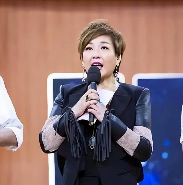 3月爆款！王猛李静健身法遭怒怼：新手别再踩坑的3个真香技巧