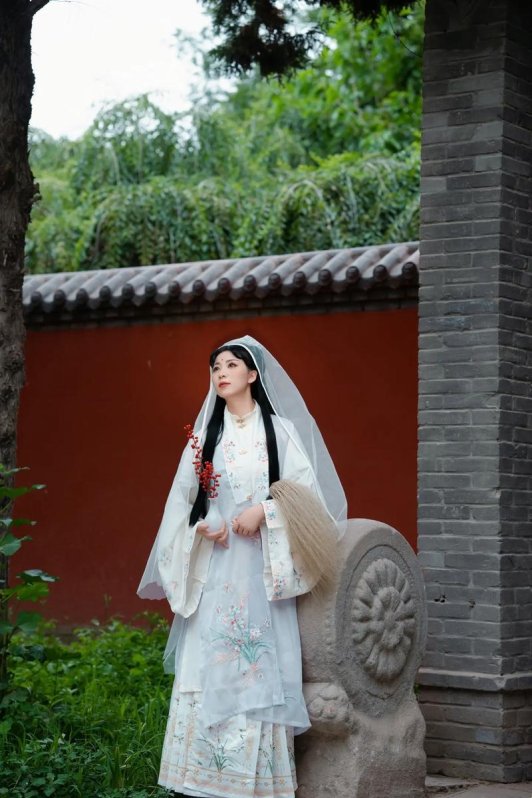 尼姑妙玉：科技与修行的融合之道