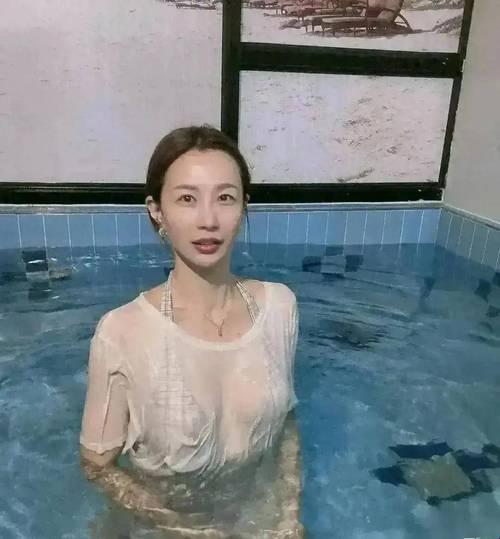 透视泳装视觉呈现如何避免社交平台误判？这份攻略解决90%违规风险