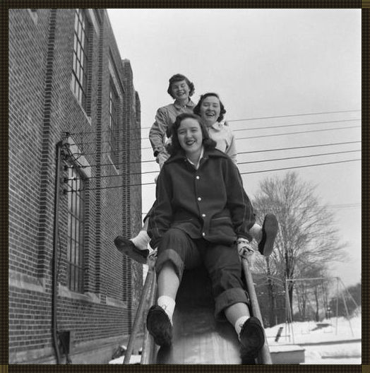 "三色演绎,极限挑战:科技圈的另类游戏法则"