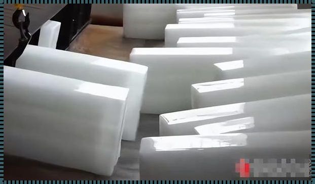 冰块堆里的科技狂潮:笑谈“一颗颗”的炫酷时刻