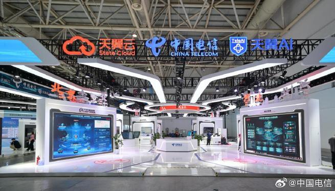 “智算云生态大会”奇葩观后感:笑中带泪的狂想曲