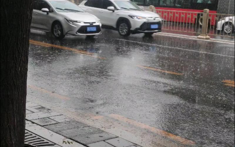 “JUL532”外勤遭遇:一场大雨引发的科技圈“奇迹”