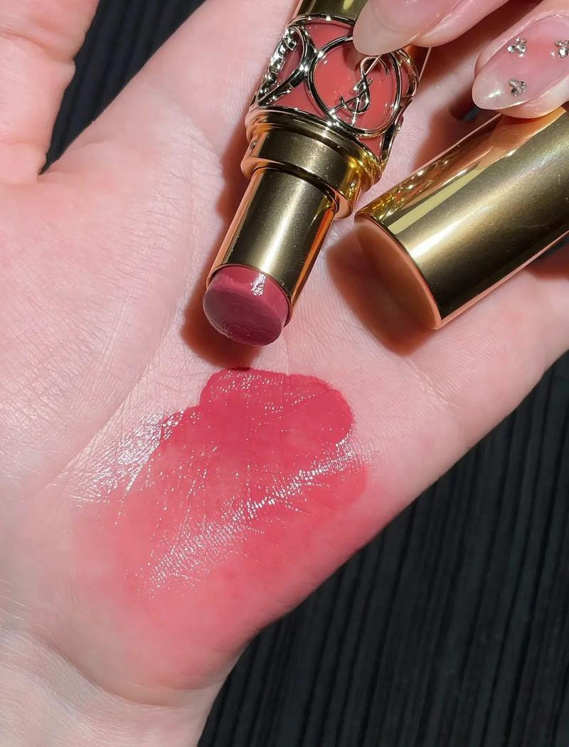 “YSL水蜜桃17”:科技创新?别逗了!