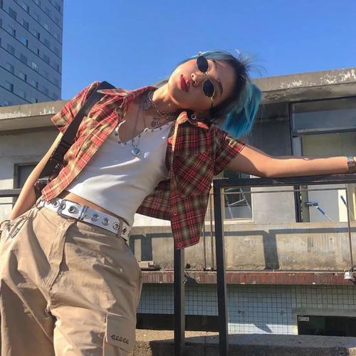 “潮女RAP担当,惊喜搞怪科技圈!”